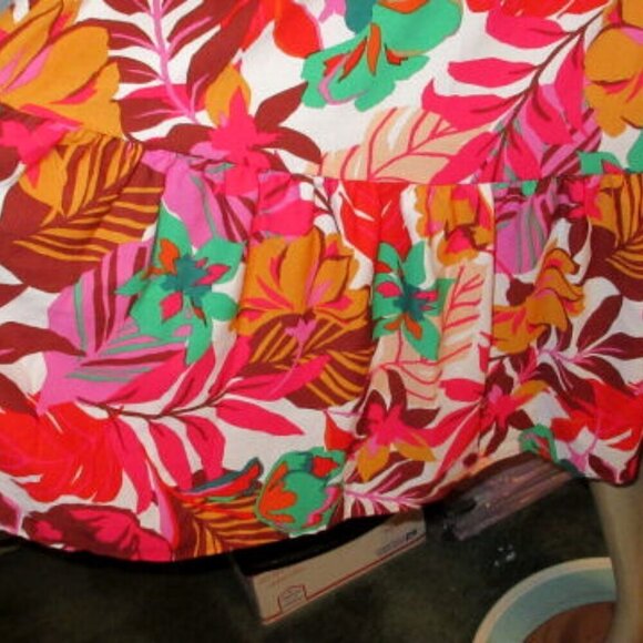 Maia FLORAL Dress Size 20W SHIFT Flutter TIERED Babydoll RUFFLE Pintuck HAWAIIAN - Picture 4 of 12